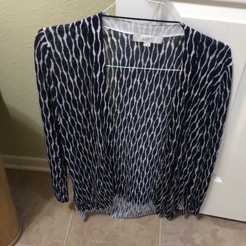 Ladies blue and white printed cardigan - Picture 2 of 4